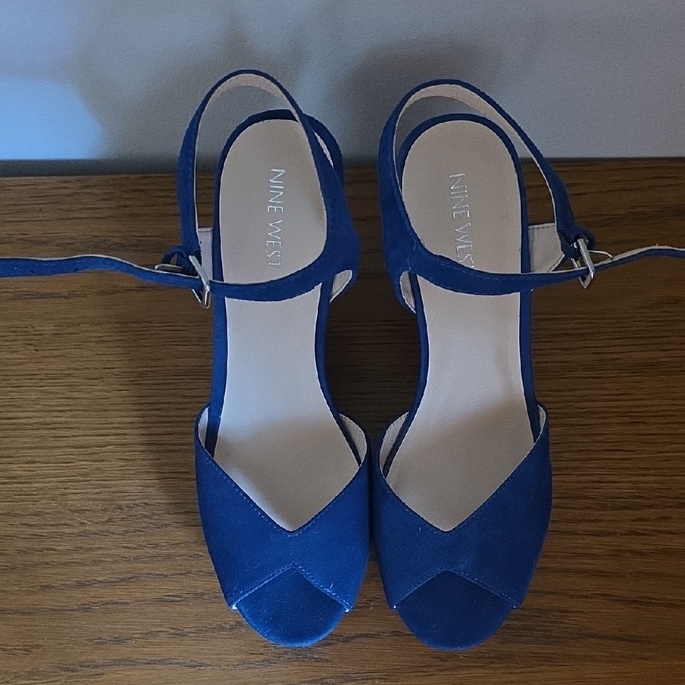 Nine West Women's Deep Blue Sandals
